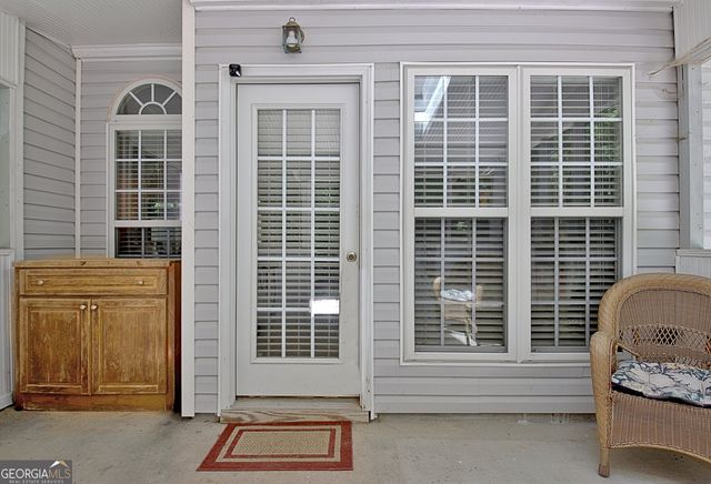 220 Farr Lake Drive, Tyrone, GA 30290