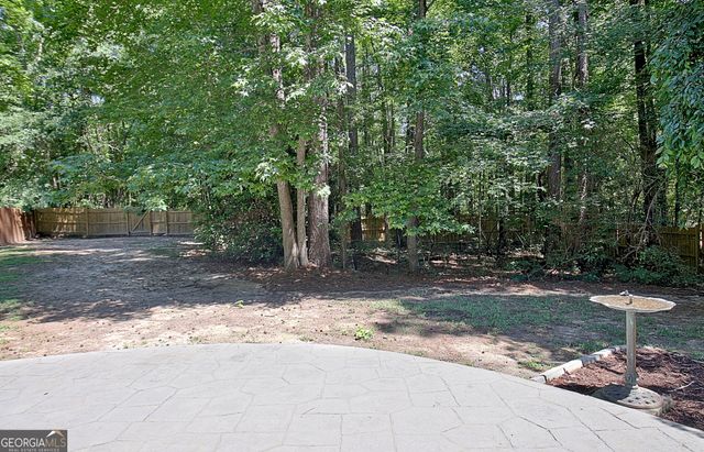 220 Farr Lake Drive, Tyrone, GA 30290
