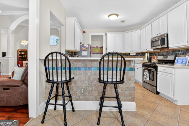 220 Farr Lake Drive, Tyrone, GA 30290