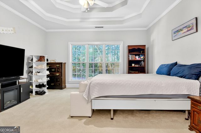 220 Farr Lake Drive, Tyrone, GA 30290