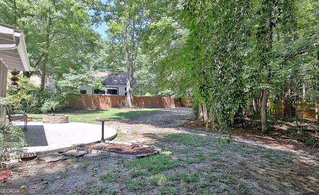 220 Farr Lake Drive, Tyrone, GA 30290
