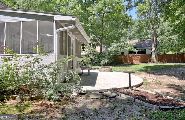 220 Farr Lake Drive, Tyrone, GA 30290