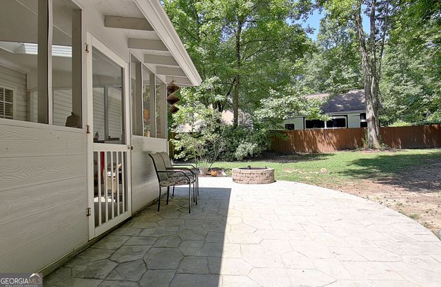 220 Farr Lake Drive, Tyrone, GA 30290