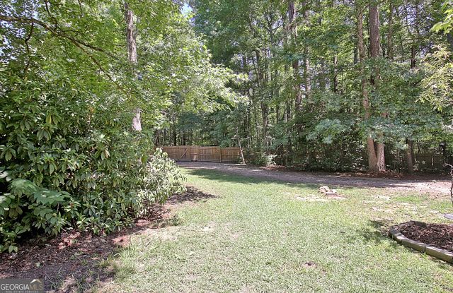 220 Farr Lake Drive, Tyrone, GA 30290