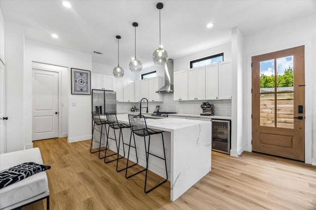 4008 Chapman Street, Houston, TX 77009