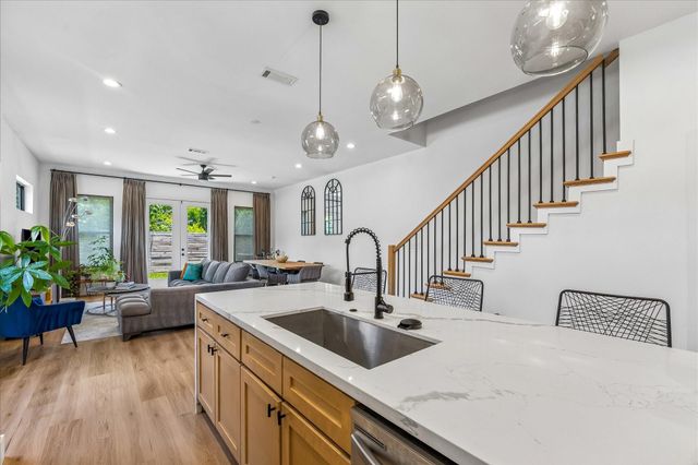 4008 Chapman Street, Houston, TX 77009
