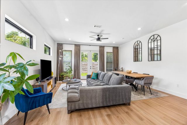 4008 Chapman Street, Houston, TX 77009