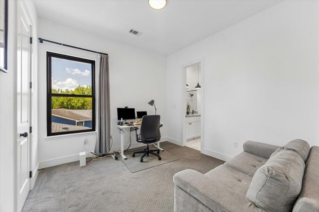 4008 Chapman Street, Houston, TX 77009