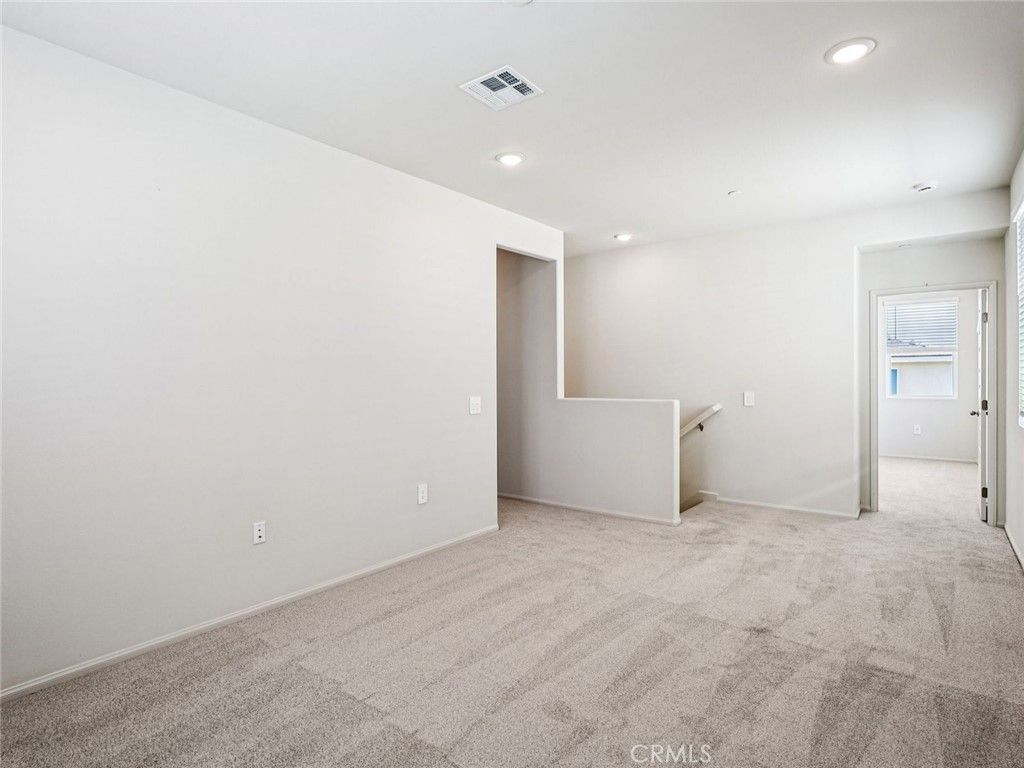 Image 10 of property listing at 31227 Mineral Way, Winchester, CA 92596