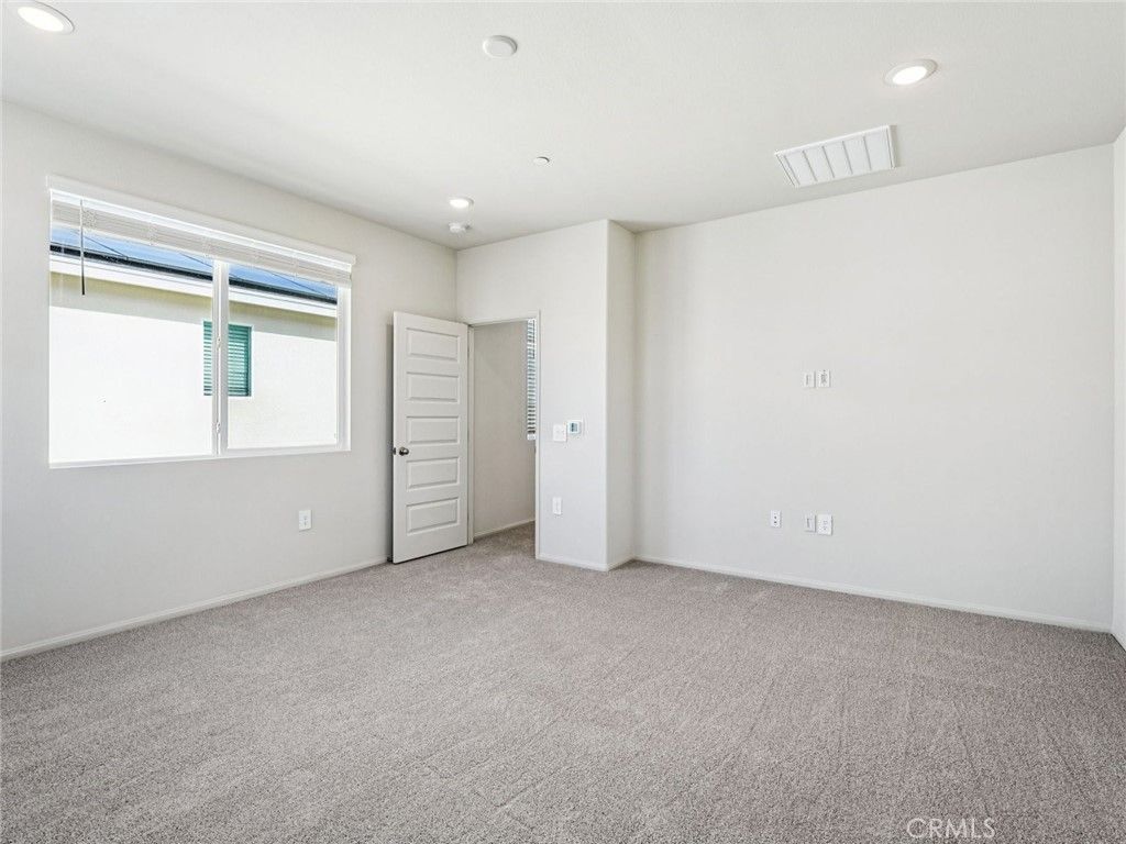 Image 17 of property listing at 31227 Mineral Way, Winchester, CA 92596