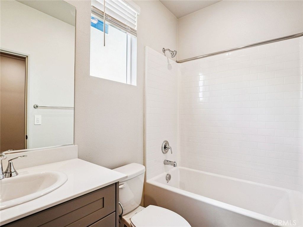 Image 7 of property listing at 31227 Mineral Way, Winchester, CA 92596