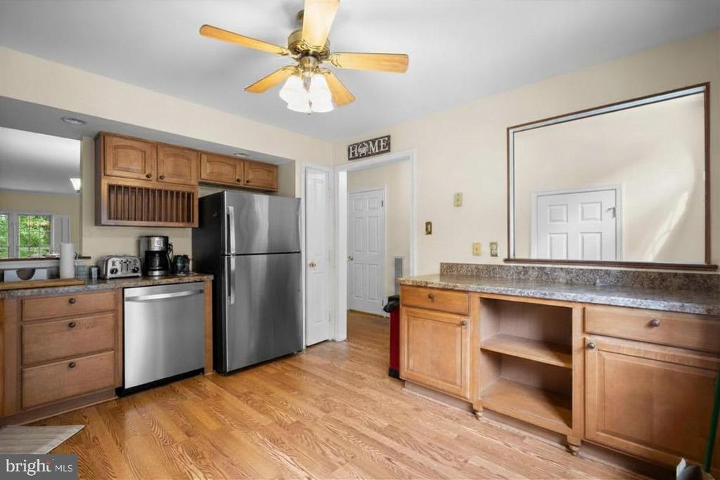 Image 12 of property listing at 8710 BIRKENHEAD CT, Laurel, MD 20723