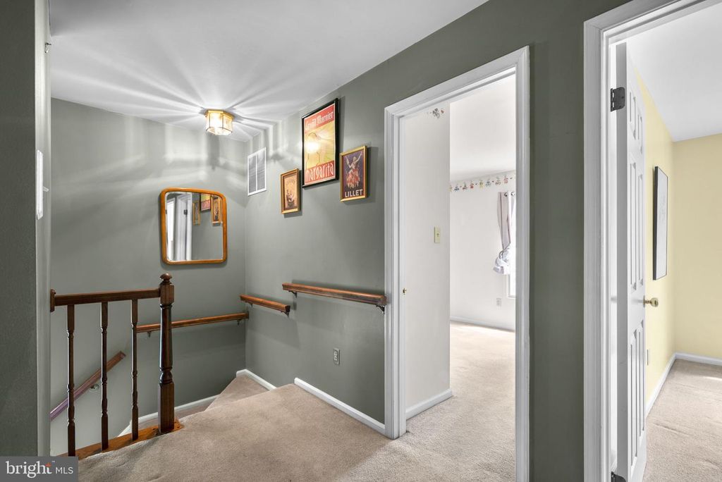 Image 16 of property listing at 8710 BIRKENHEAD CT, Laurel, MD 20723