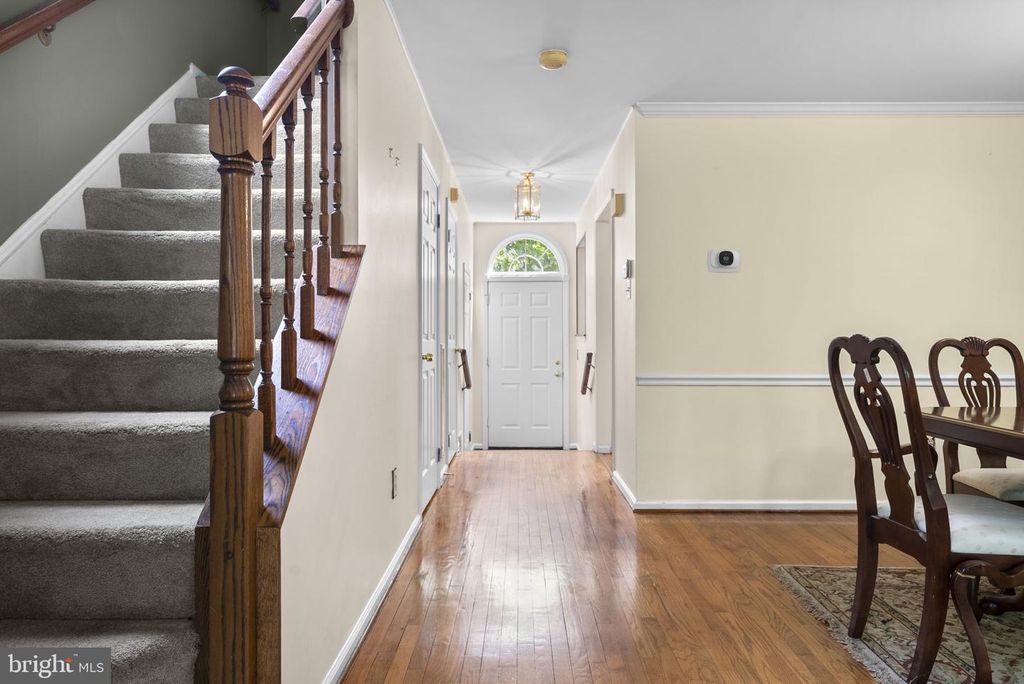 Image 2 of property listing at 8710 BIRKENHEAD CT, Laurel, MD 20723