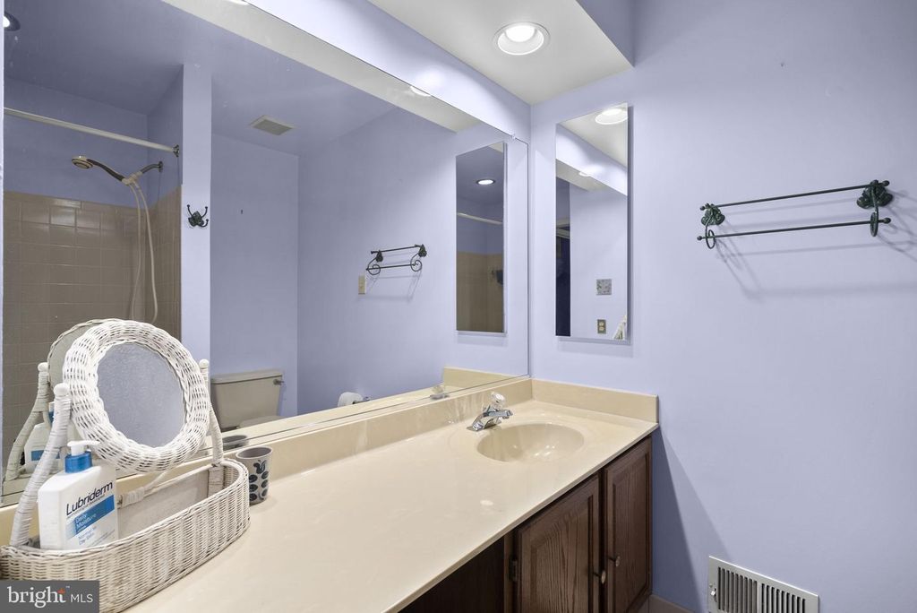 Image 28 of property listing at 8710 BIRKENHEAD CT, Laurel, MD 20723