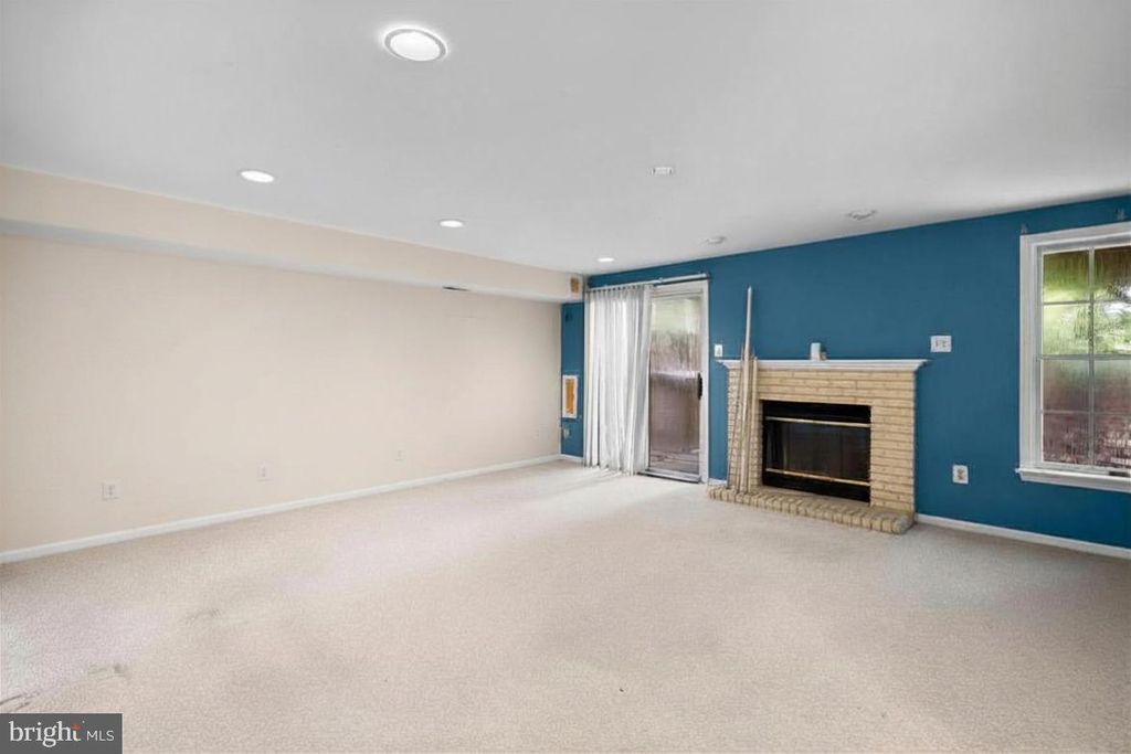 Image 30 of property listing at 8710 BIRKENHEAD CT, Laurel, MD 20723
