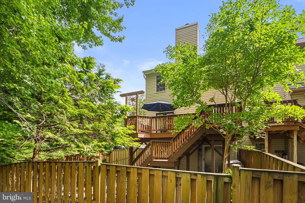 Image 39 of property listing at 8710 BIRKENHEAD CT, Laurel, MD 20723