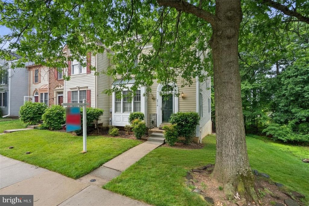 Image 41 of property listing at 8710 BIRKENHEAD CT, Laurel, MD 20723