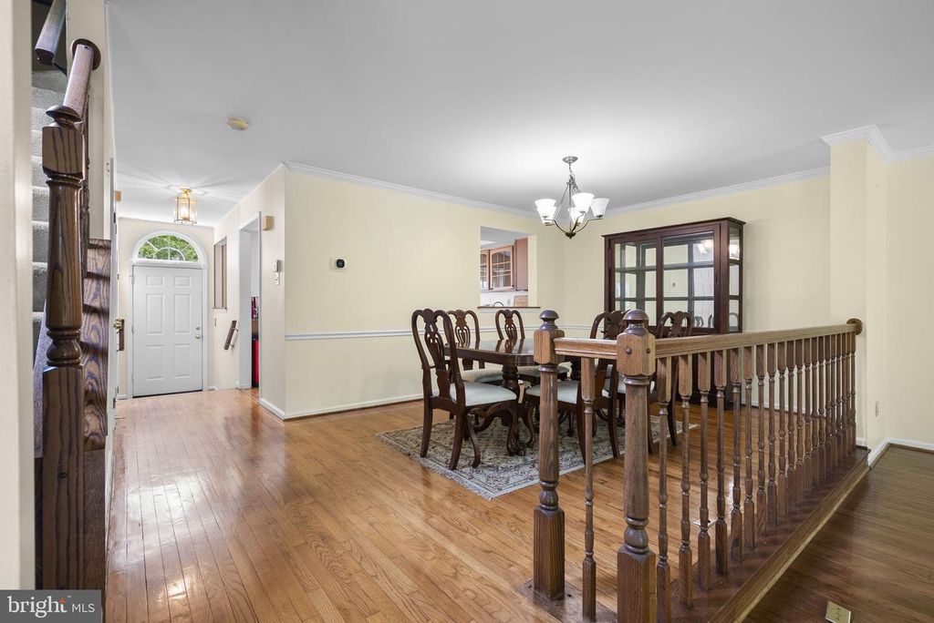 Image 6 of property listing at 8710 BIRKENHEAD CT, Laurel, MD 20723