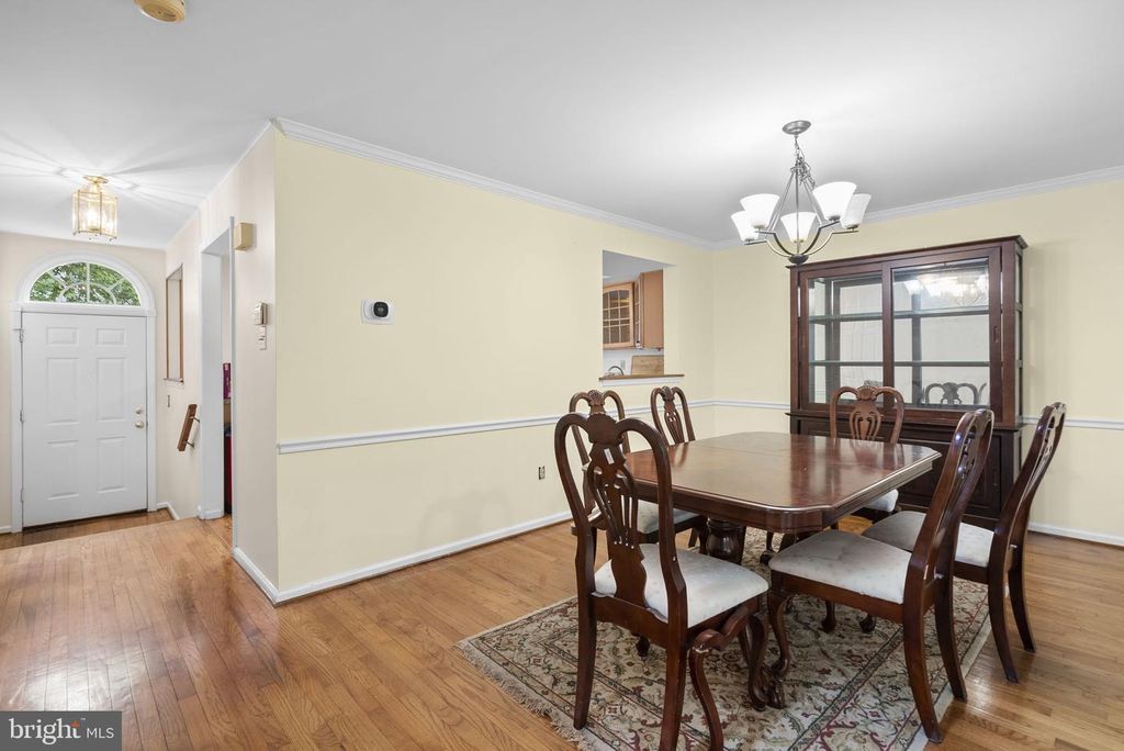 Image 7 of property listing at 8710 BIRKENHEAD CT, Laurel, MD 20723