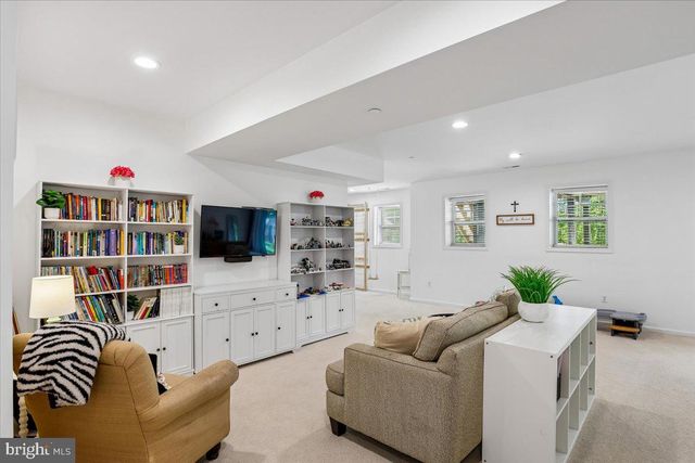 9244 OLD HARFORD RD, Baltimore, MD 21234