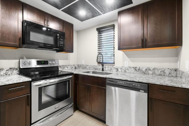 1631 SE Green Acres Circle Bb103, Port St Lucie, FL 34952