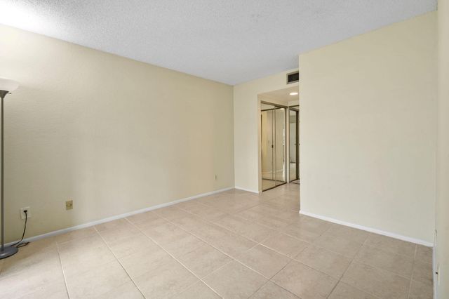 1631 SE Green Acres Circle Bb103, Port St Lucie, FL 34952