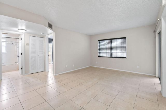 1631 SE Green Acres Circle Bb103, Port St Lucie, FL 34952