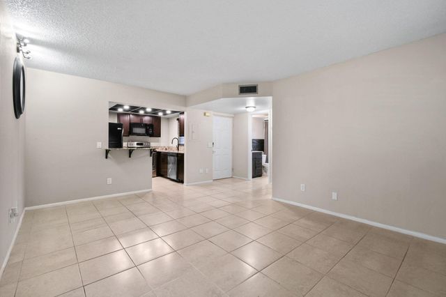 1631 SE Green Acres Circle Bb103, Port St Lucie, FL 34952