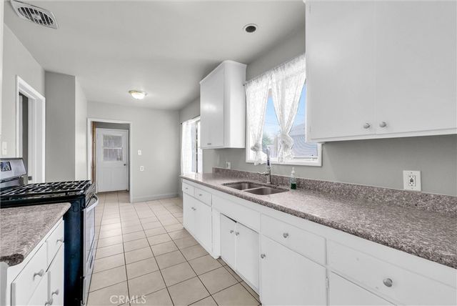 1137 E 25th, San Bernardino, CA 92404