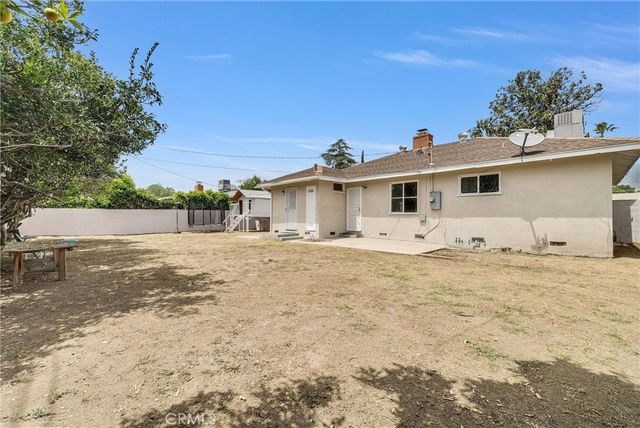 1137 E 25th, San Bernardino, CA 92404