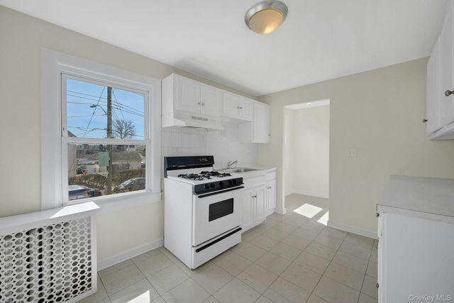 56 Stephenson Boulevard, New Rochelle, NY 10801