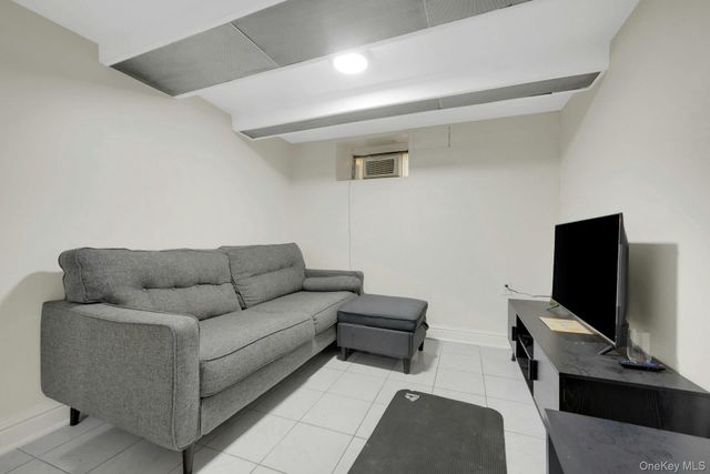 56 Stephenson Boulevard, New Rochelle, NY 10801