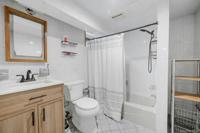 56 Stephenson Boulevard, New Rochelle, NY 10801