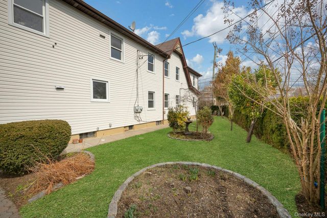 56 Stephenson Boulevard, New Rochelle, NY 10801