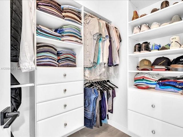 3557 NW 87th Avenue, Hollywood, FL 33024