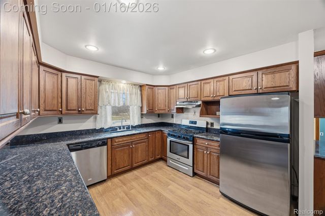 21650 Telegraph Road, Brownstown Charter Township, MI 48174