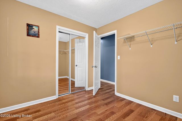 3605 Willowwood Ct, Jeffersontown, KY 40299