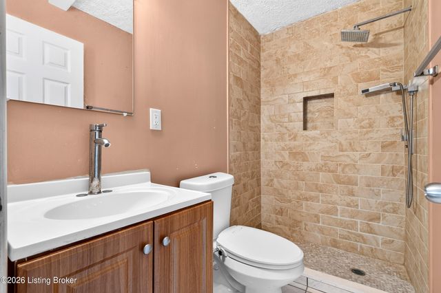 3605 Willowwood Ct, Jeffersontown, KY 40299