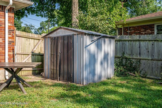 3605 Willowwood Ct, Jeffersontown, KY 40299