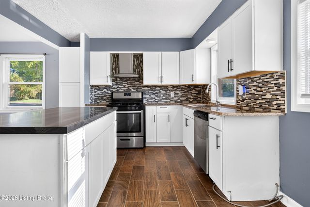 3605 Willowwood Ct, Jeffersontown, KY 40299