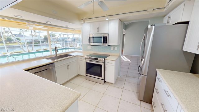 1115 Lucia DR, Punta Gorda, FL 33950