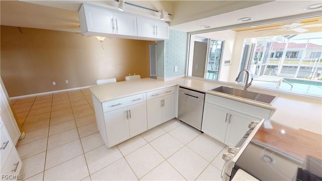 1115 Lucia DR, Punta Gorda, FL 33950