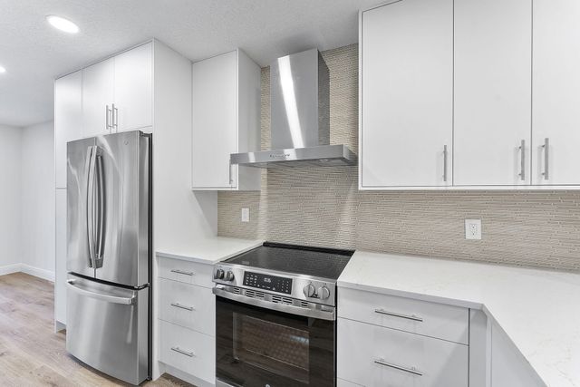 9180 Pine Springs Drive, Boca Raton, FL 33428