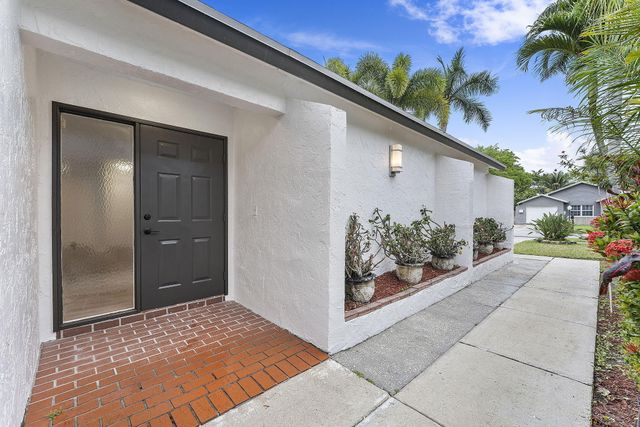 9180 Pine Springs Drive, Boca Raton, FL 33428