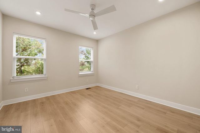 1021 S TAYLOR CT, Arlington, VA 22204