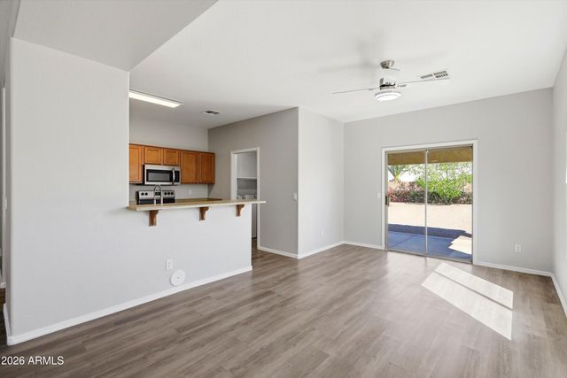 380 E MOUNTAIN VIEW Road, San Tan Valley, AZ 85143