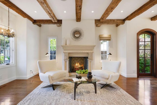 1201 University Drive, Menlo Park, CA 94025