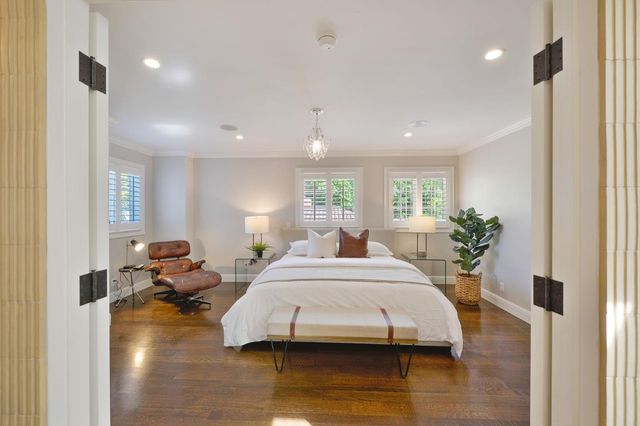 1201 University Drive, Menlo Park, CA 94025