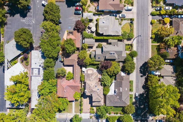 1201 University Drive, Menlo Park, CA 94025